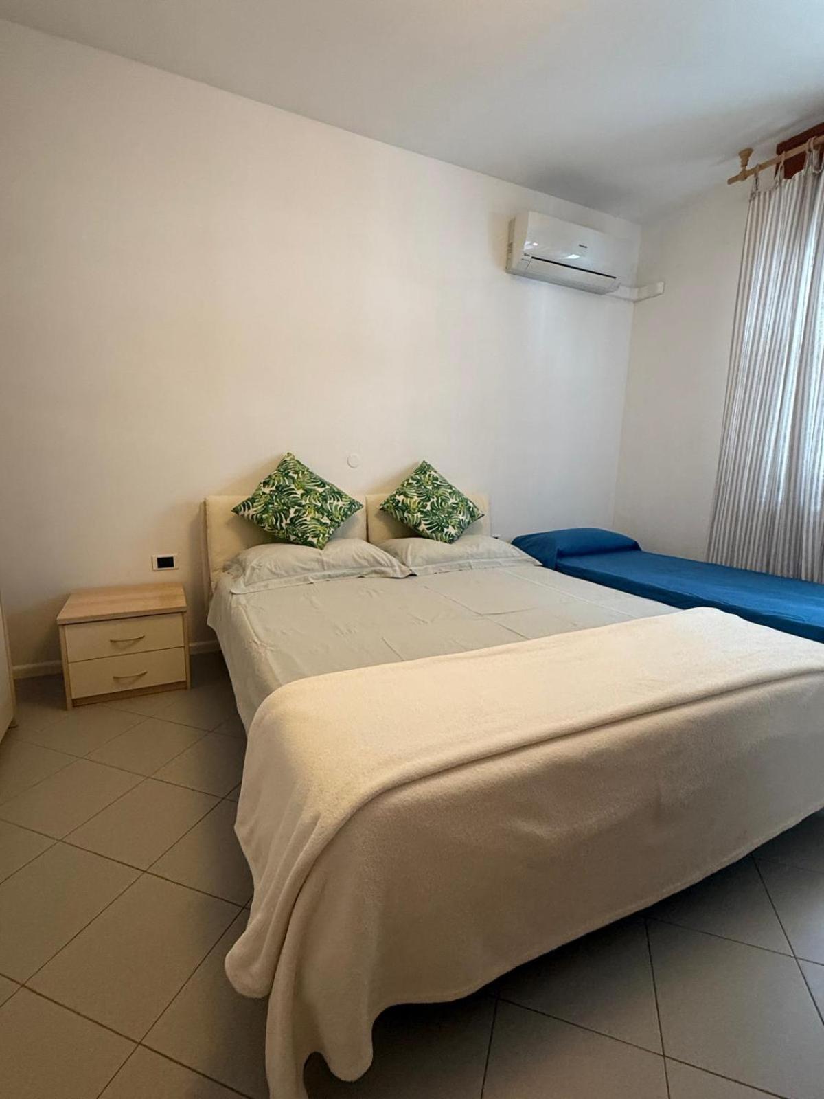 Gracious Apartment Located In The Heart Of Lignano Lignano Sabbiadoro Esterno foto