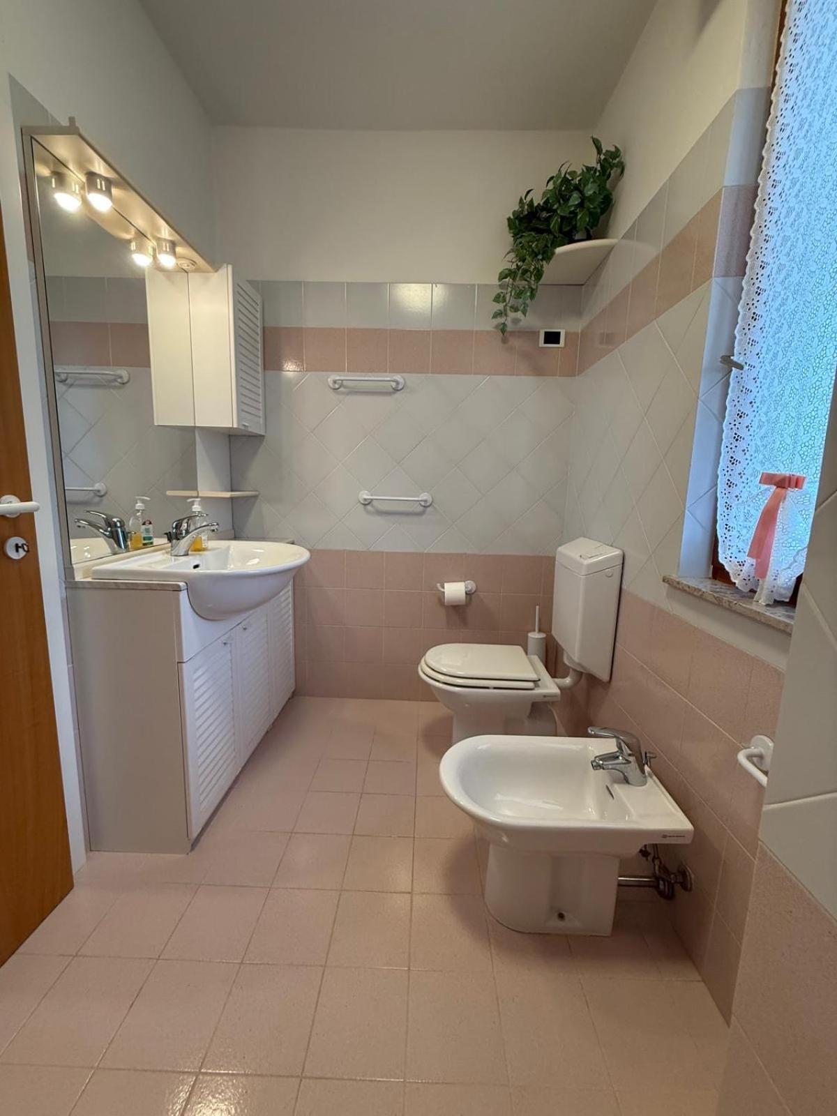 Gracious Apartment Located In The Heart Of Lignano Lignano Sabbiadoro Esterno foto