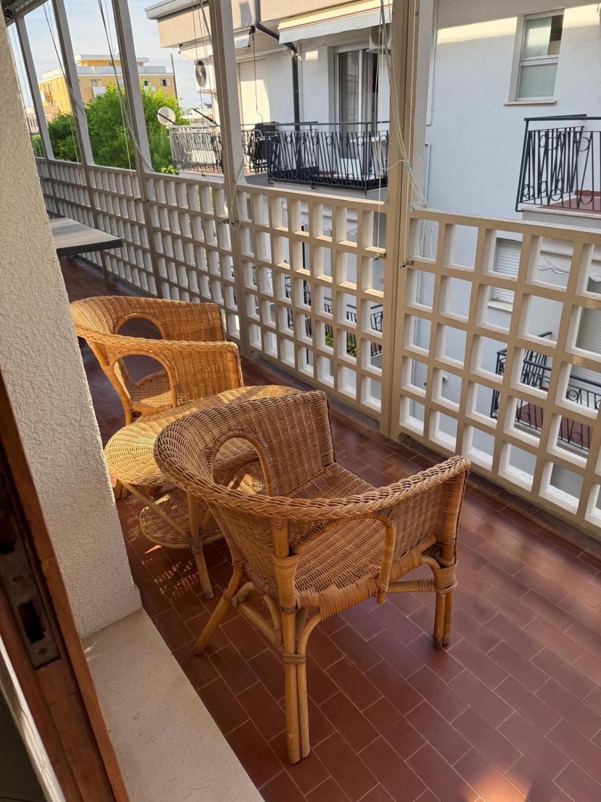Gracious Apartment Located In The Heart Of Lignano Lignano Sabbiadoro Esterno foto
