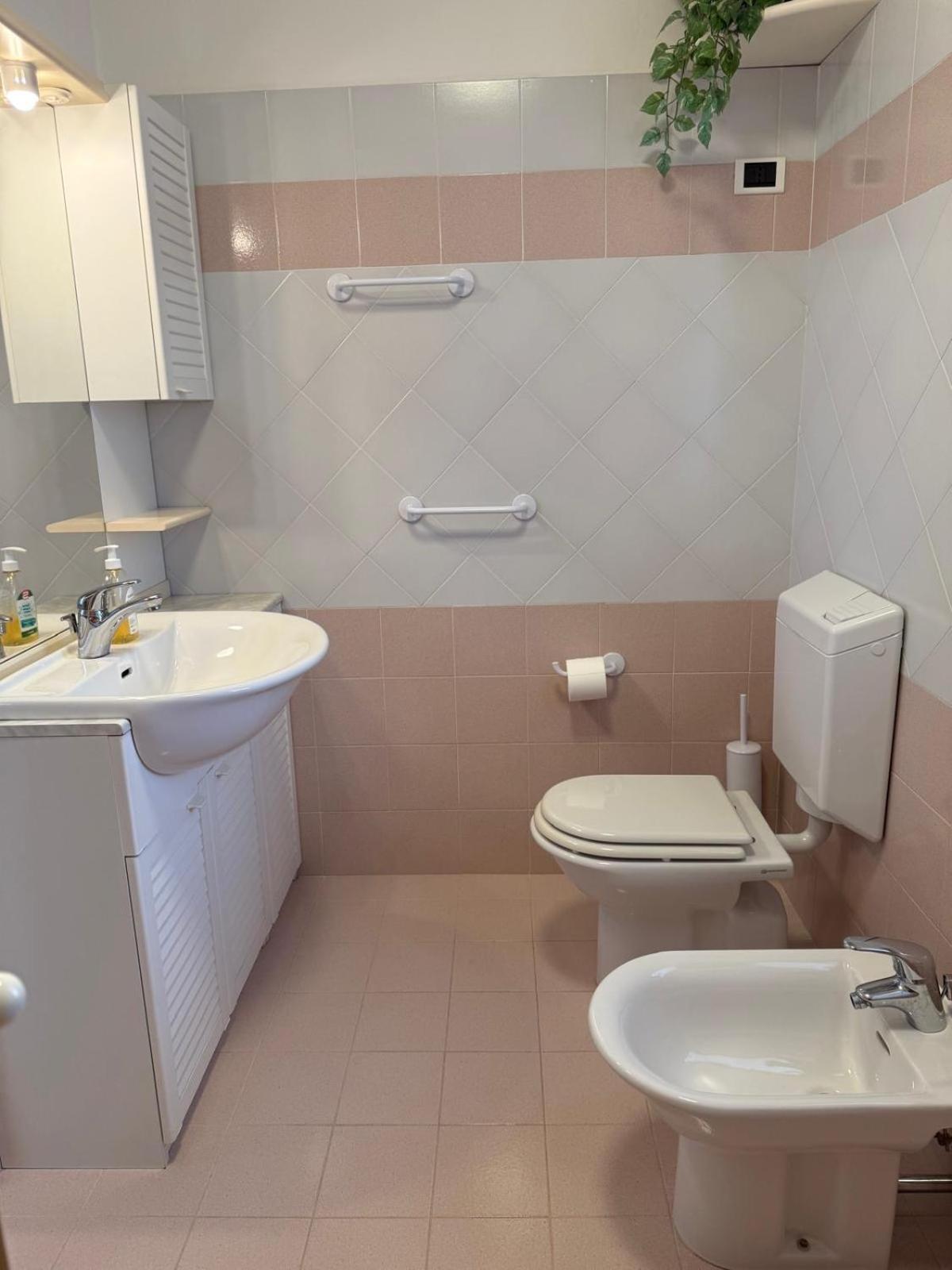 Gracious Apartment Located In The Heart Of Lignano Lignano Sabbiadoro Esterno foto