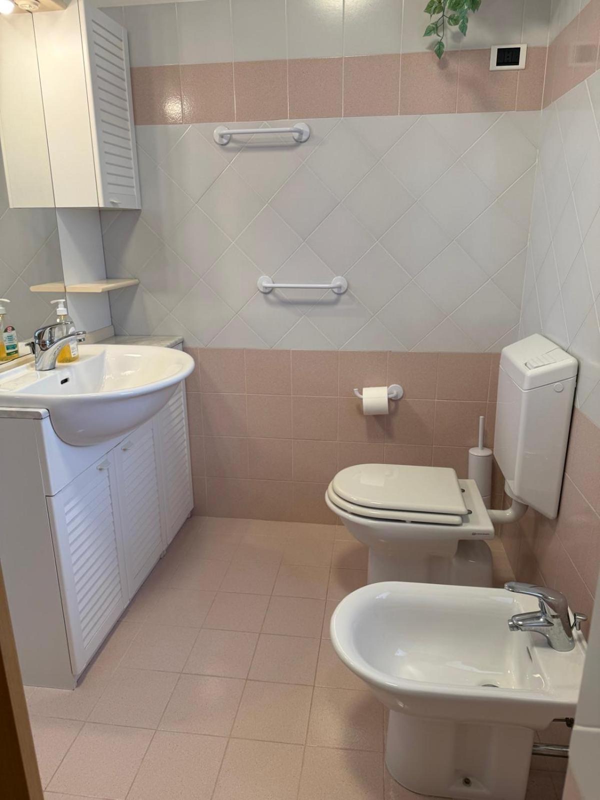 Gracious Apartment Located In The Heart Of Lignano Lignano Sabbiadoro Esterno foto